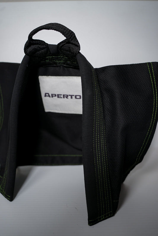 Aperto {{ GripForm Trainer}} used in BJJ, no - gi training, and strength workouts – shipped from Texas
