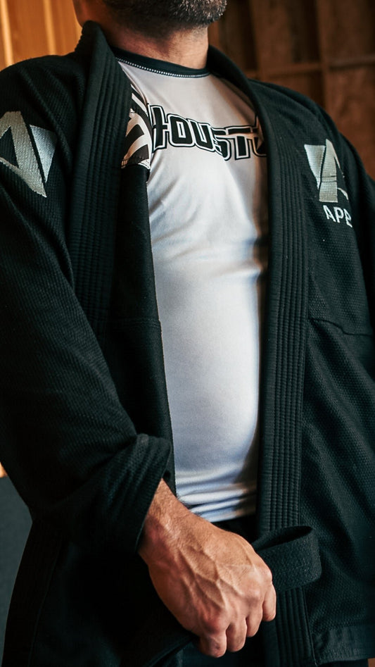 Aperto {{ GripForm Trainer}} used in BJJ, no - gi training, and strength workouts – shipped from Texas