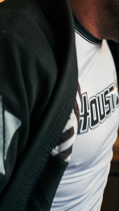 Aperto {{ GripForm Trainer}} used in BJJ, no - gi training, and strength workouts – shipped from Texas